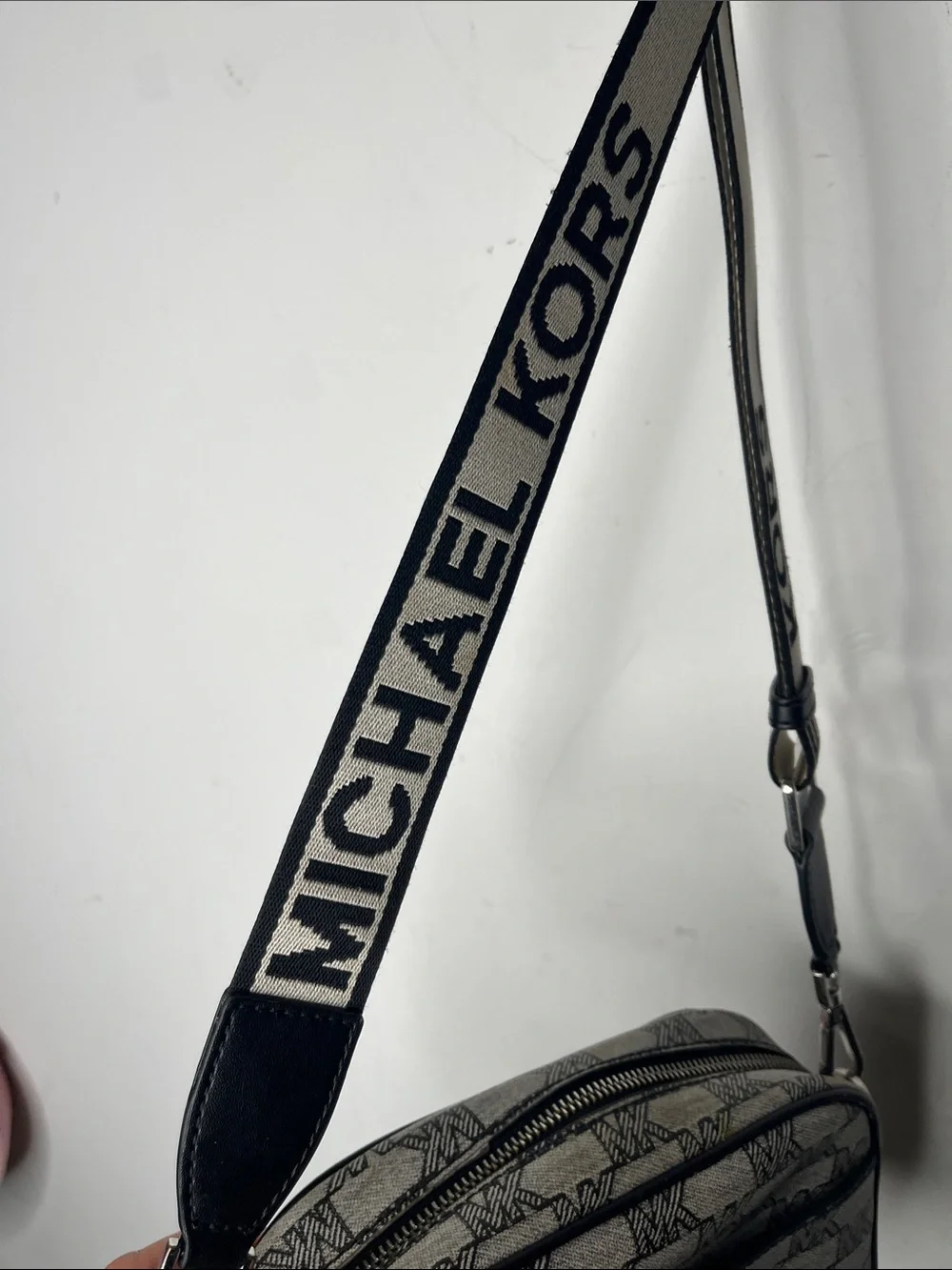 Michael Kors Jet Set Travel Crossbody - Camera Bag Black White - Picture 9 of 12